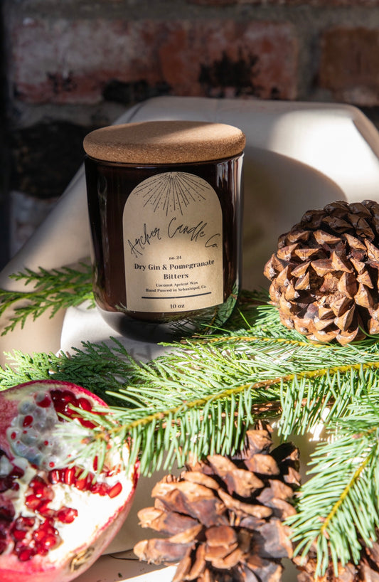 Dry Gin & Pomegranate Bitters  | 10oz. Candle